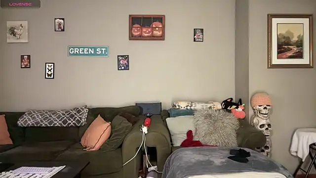 greenxxxqueen online show from April 19, 3:28 am