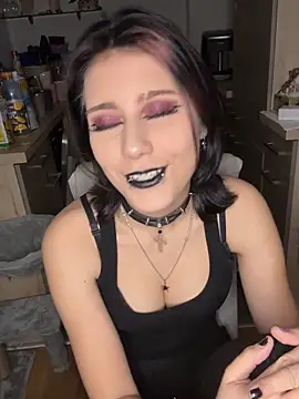 FuckFinya online show from February 22, 7:15 pm