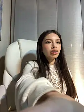 Mady Pink online show from March 14, 7:42 am