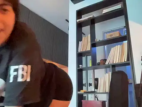 GalMelzin online show from February 20, 8:31 pm