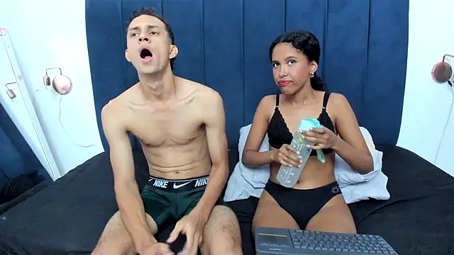 saul y saray online show from March 5, 7:42 pm