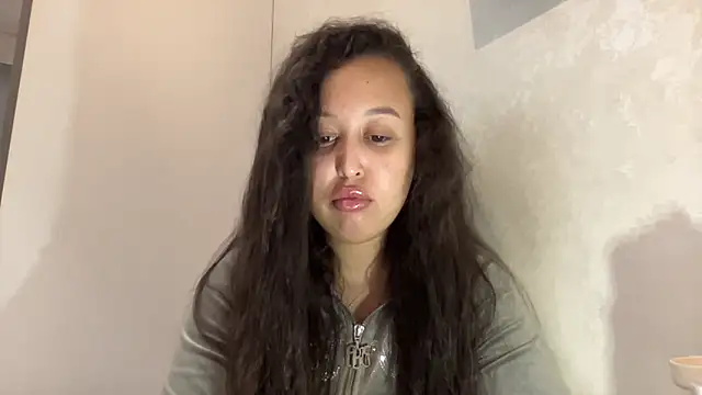 Dana 005 online show from April 1, 7:33 pm