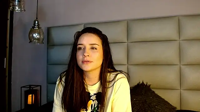 ashley-green- online show from March 5, 1:23 am