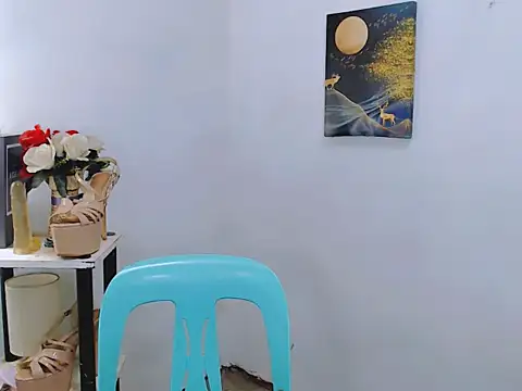 Queeny Cassandra online show from April 17, 6:26 am