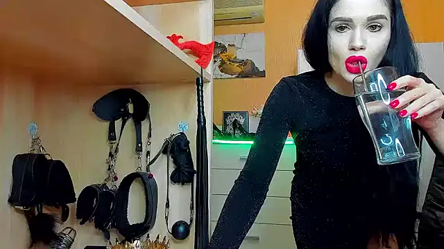 KristiTopxx online show from April 10, 8:48 pm