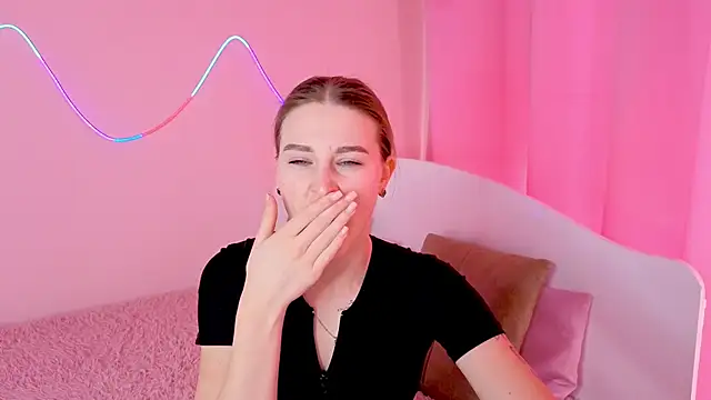 Violettta doll online show from February 28, 10:25 am