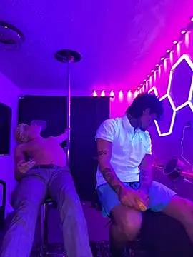 JULIANRAY online show from February 25, 5:28 am