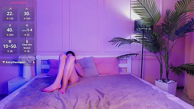 EmilyRamsey online show from May 1, 9:07 pm