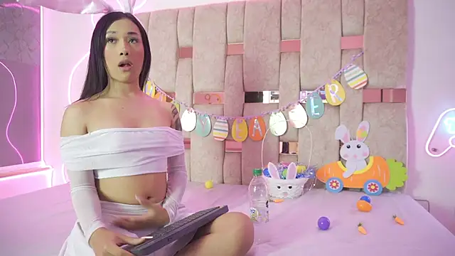 liasuaza online show from March 28, 2:27 pm