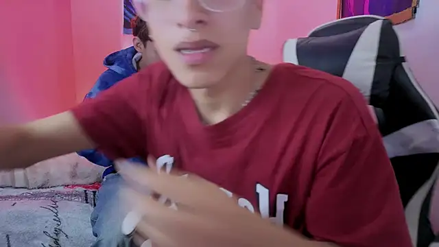 Ryan sweet online show from April 2, 3:59 am