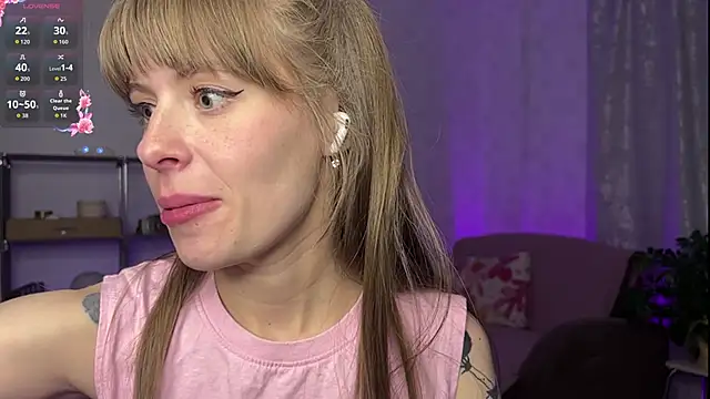 RosaMoore online show from April 18, 7:07 pm