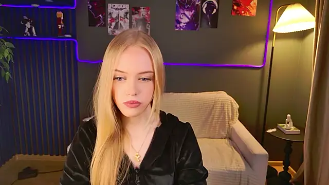 Dear Tessa online show from February 27, 12:38 pm