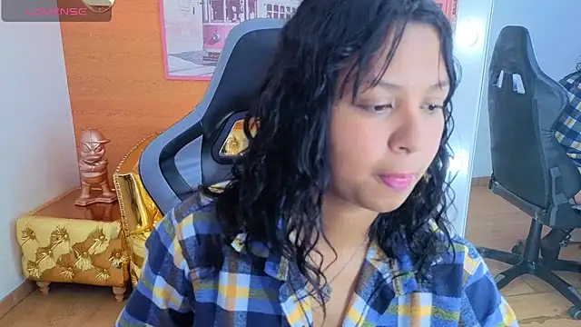 Kristen black T online show from March 18, 9:20 pm