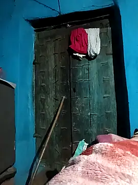 Nude-couple2 online show from February 26, 6:29 pm