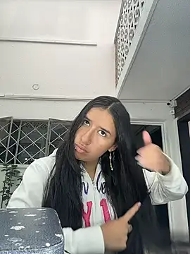 LilyRossi  online show from July 4, 12:56 pm