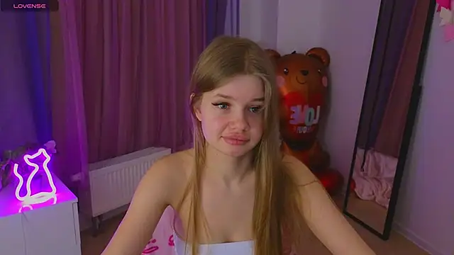 belrinaa online show from April 4, 8:40 pm