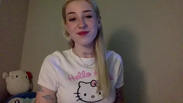 EmmyWet online show from February 27, 10:31 pm