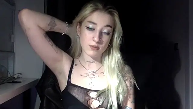 EmmyWet online show from March 27, 8:09 pm