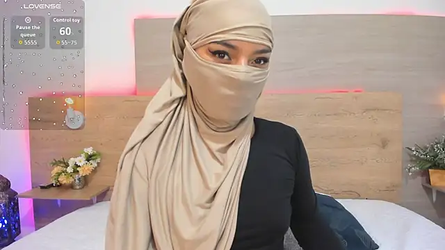  jennaa online show from April 11, 7:39 pm