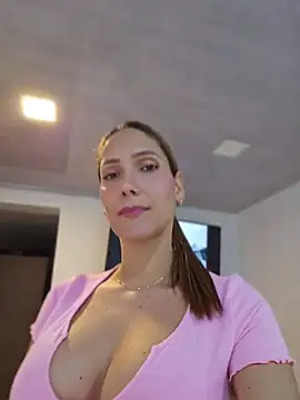 candy-xxx online show from July 16, 1:32 am