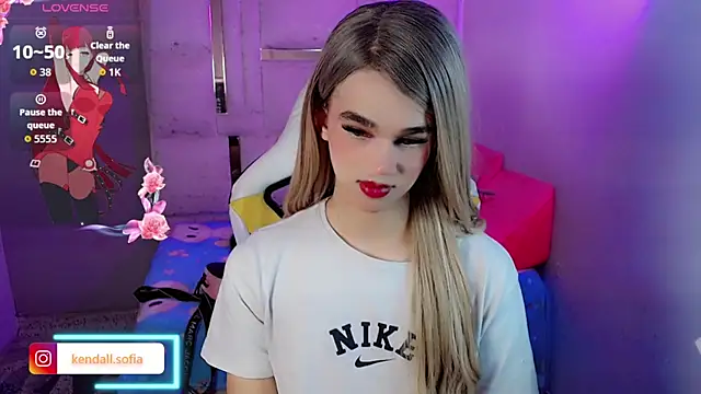 Sophiaa doll  online show from March 10, 4:16 am