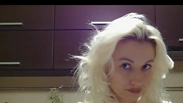 MariMi1 online show from February 28, 9:03 pm