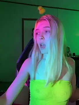 Rainsworld420 online show from April 4, 3:38 am