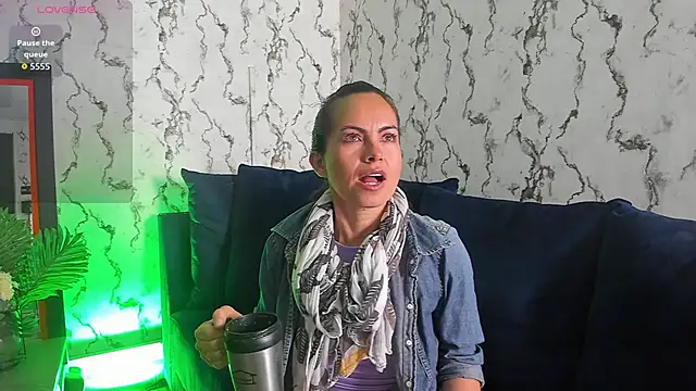 ShaylaMars online show from April 17, 11:34 am