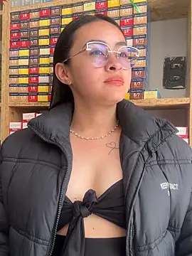 Anni Rose online show from April 13, 3:24 pm