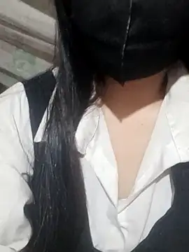 Ngoc gina online show from March 1, 9:42 am