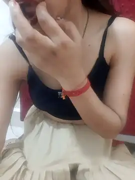 Tanu688 online show from March 10, 6:45 pm