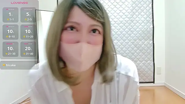 an-chanel online show from March 1, 10:26 am