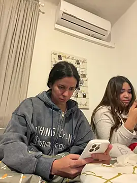 Genblan online show from March 9, 1:58 pm