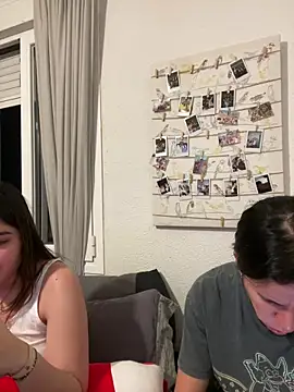 Genblan online show from April 4, 8:07 pm