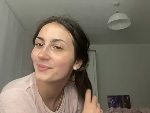 Ellamay06 online show from March 4, 9:32 pm