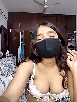 Ishaa 22 online show from April 6, 5:58 pm