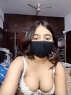 Ishaa 22 online show from March 28, 8:08 pm