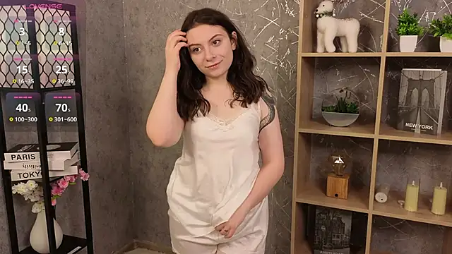 BreannaBuczak online show from April 19, 1:38 am