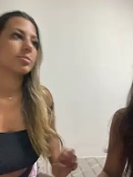 kifanyy online show from April 5, 2:43 am