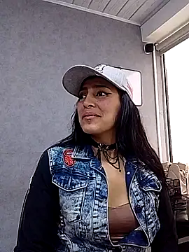 jaade doll online show from March 6, 2:56 pm