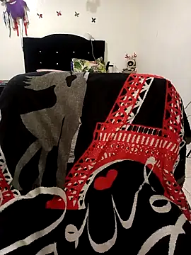 naomi unu online show from April 13, 10:54 pm