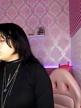 Jade rous online show from April 7, 11:34 am