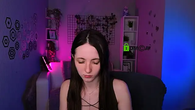bella dorn online show from June 1, 4:14 am