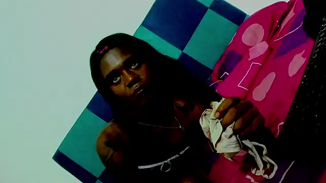 laaura dolll online show from April 5, 3:44 pm