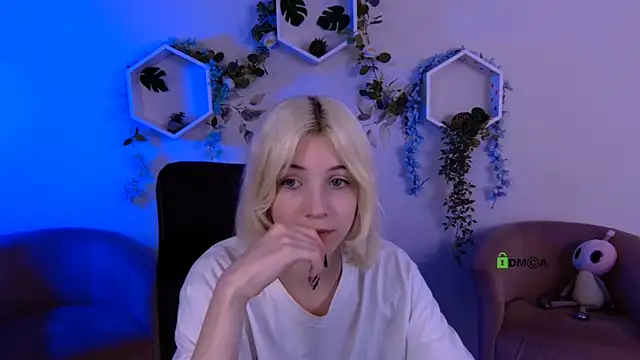  sabrina moore online show from June 24, 6:51 pm