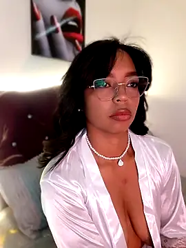 nathyjonees online show from May 24, 12:04 pm