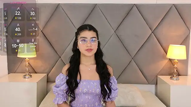 OliviaDiaz online show from April 9, 8:25 pm