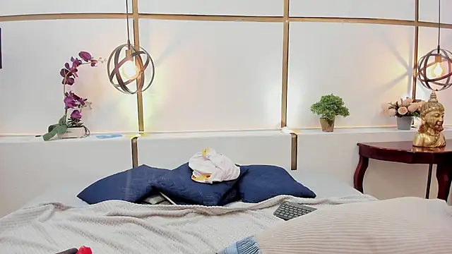 BrendaCantorel online show from April 8, 12:07 pm