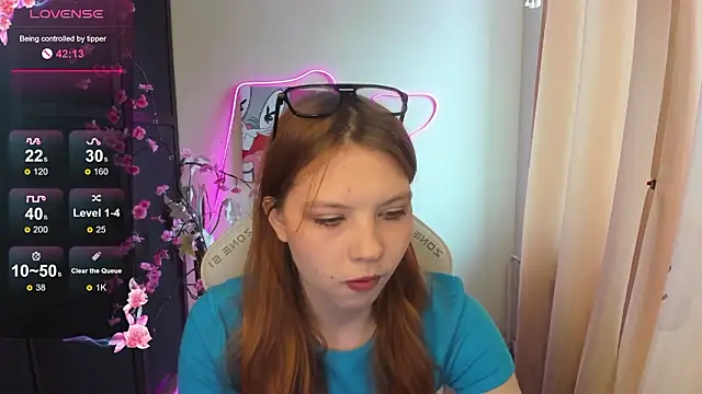 Ember Vexen online show from March 13, 4:03 am