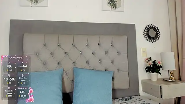 Arya Grey online show from April 6, 11:44 am